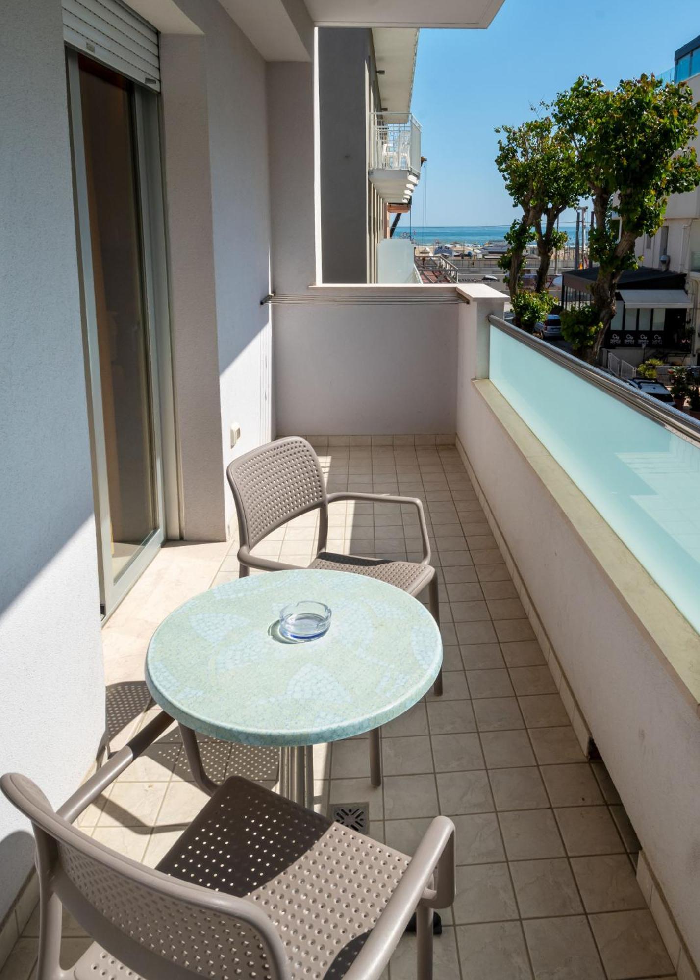 Residence Marzia Rimini Exterior photo